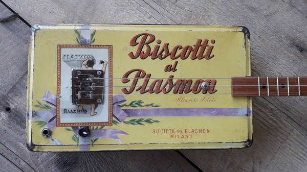 Gallery cigar box guitar