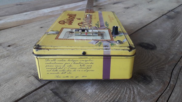 Gallery cigar box guitar