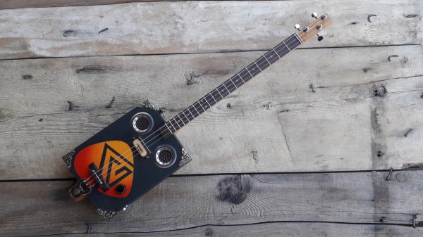 Gallery cigar box guitar