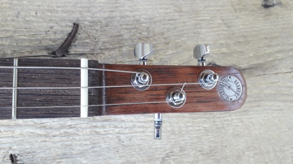 Gallery cigar box guitar