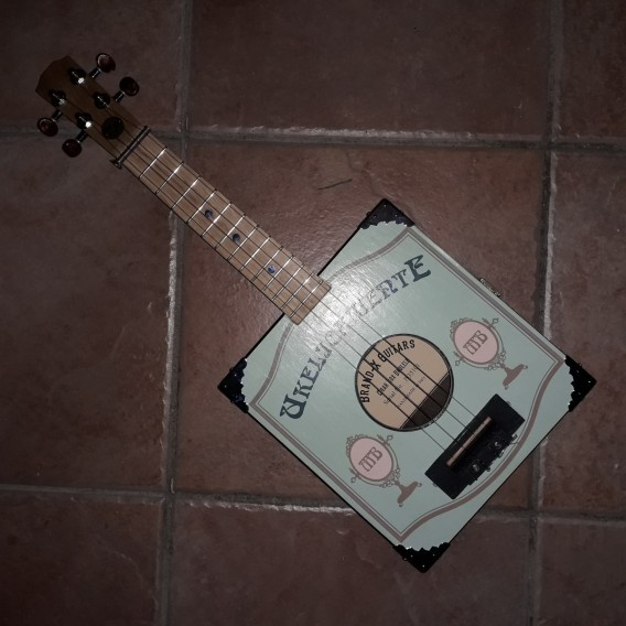 Gallery cigar box guitar